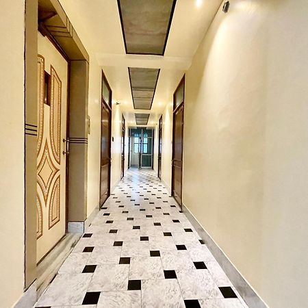 Hotel Shivam ! Varanasi होटल शिवम హోటల్ శివం ஹோட்டல் சிவம் Foreigner'S Choice ! Fully Air-Conditioned Hotel With Lift & Parking Availability, Near Kashi Vishwanath Temple, And Ganga Ghat, Best Hotel In Varanasi 2 Exterior photo